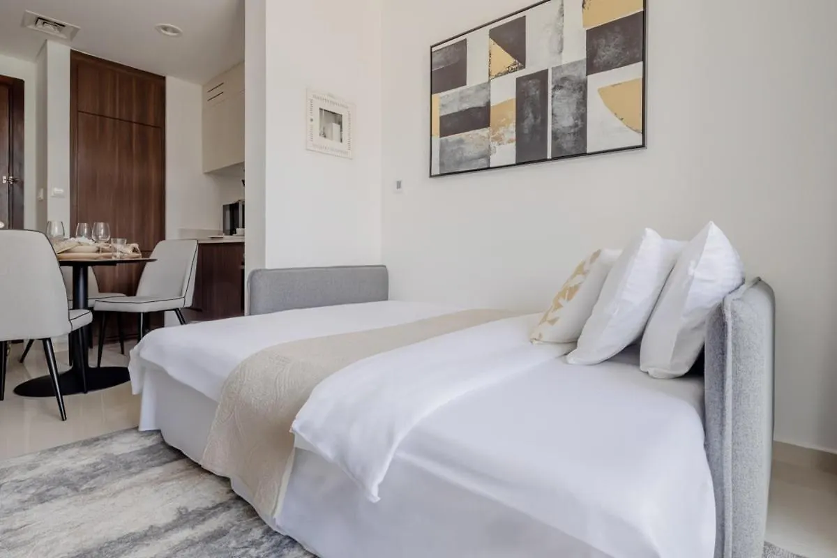 Apartment Frank Porter - Vera Residence Dubai