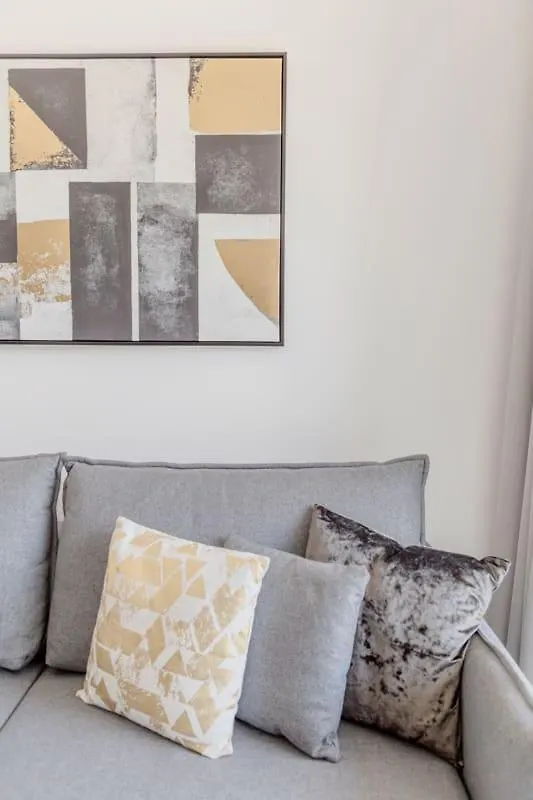 Frank Porter - Vera Residence Dubai Apartment